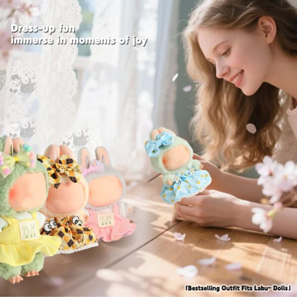 Blue clothes for labubu