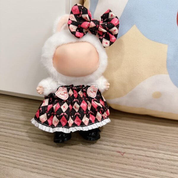 red clothes for Labubu