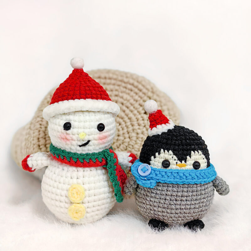 Soft festive yarn and ergonomic crochet hook for beginner kit