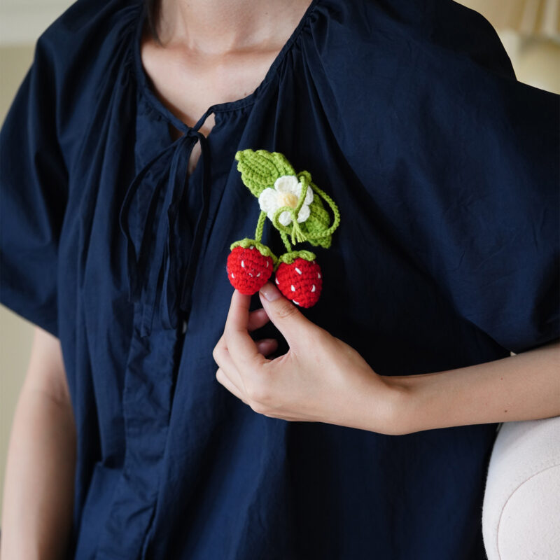 Beginner strawberry charm crochet step-by-step tutorial