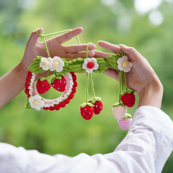 Beginner strawberry charm crochet step-by-step tutorial